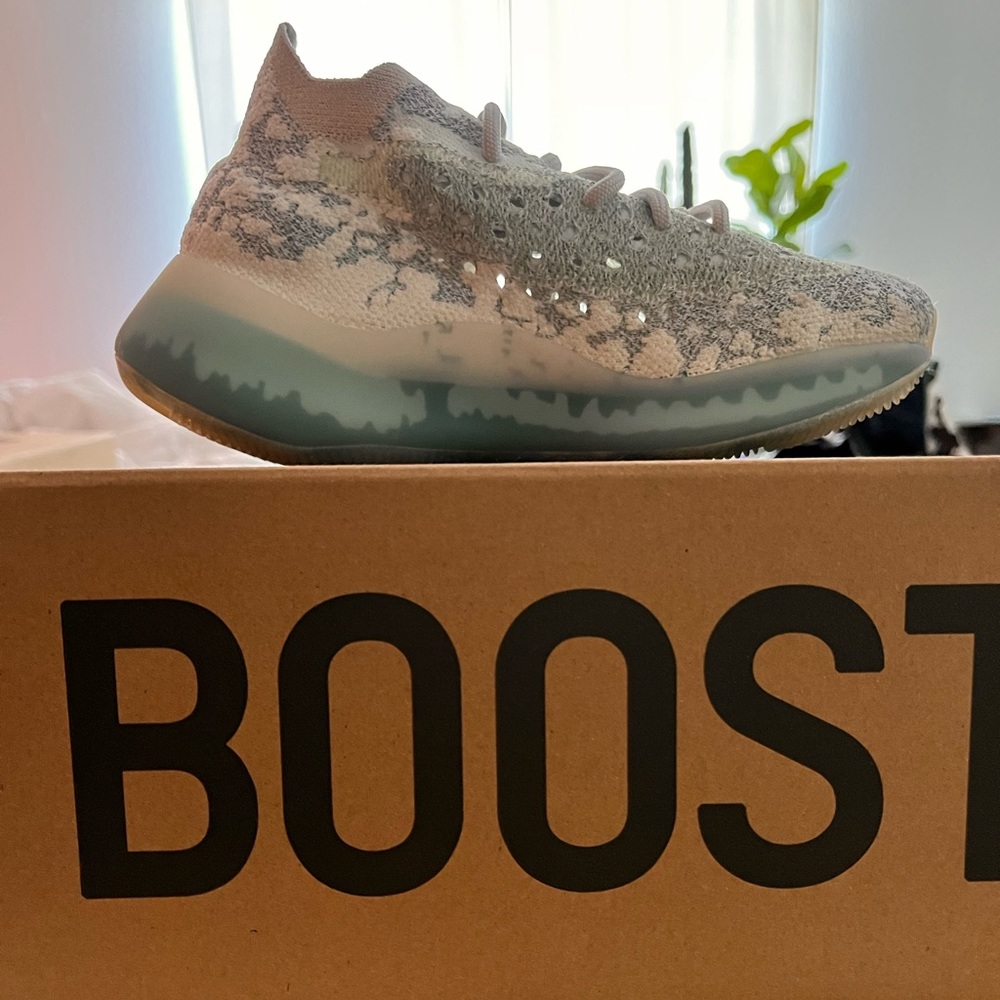 Size 4 Yeezy 380 alien white gray and baby blue bottom.